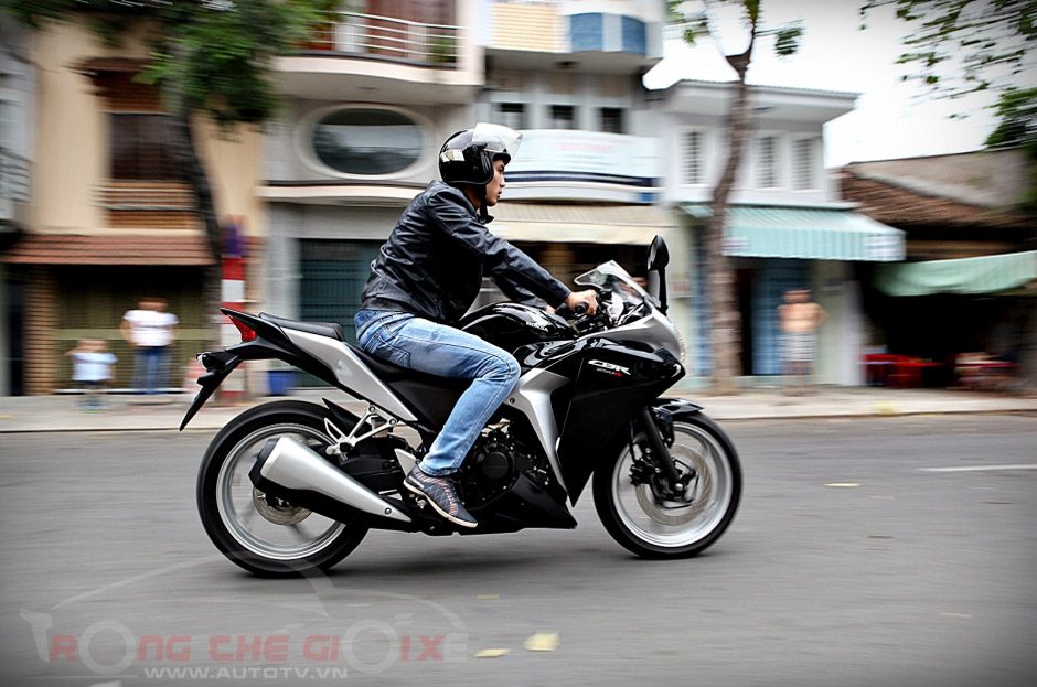 Honda CRB 250 - Motogiare.com